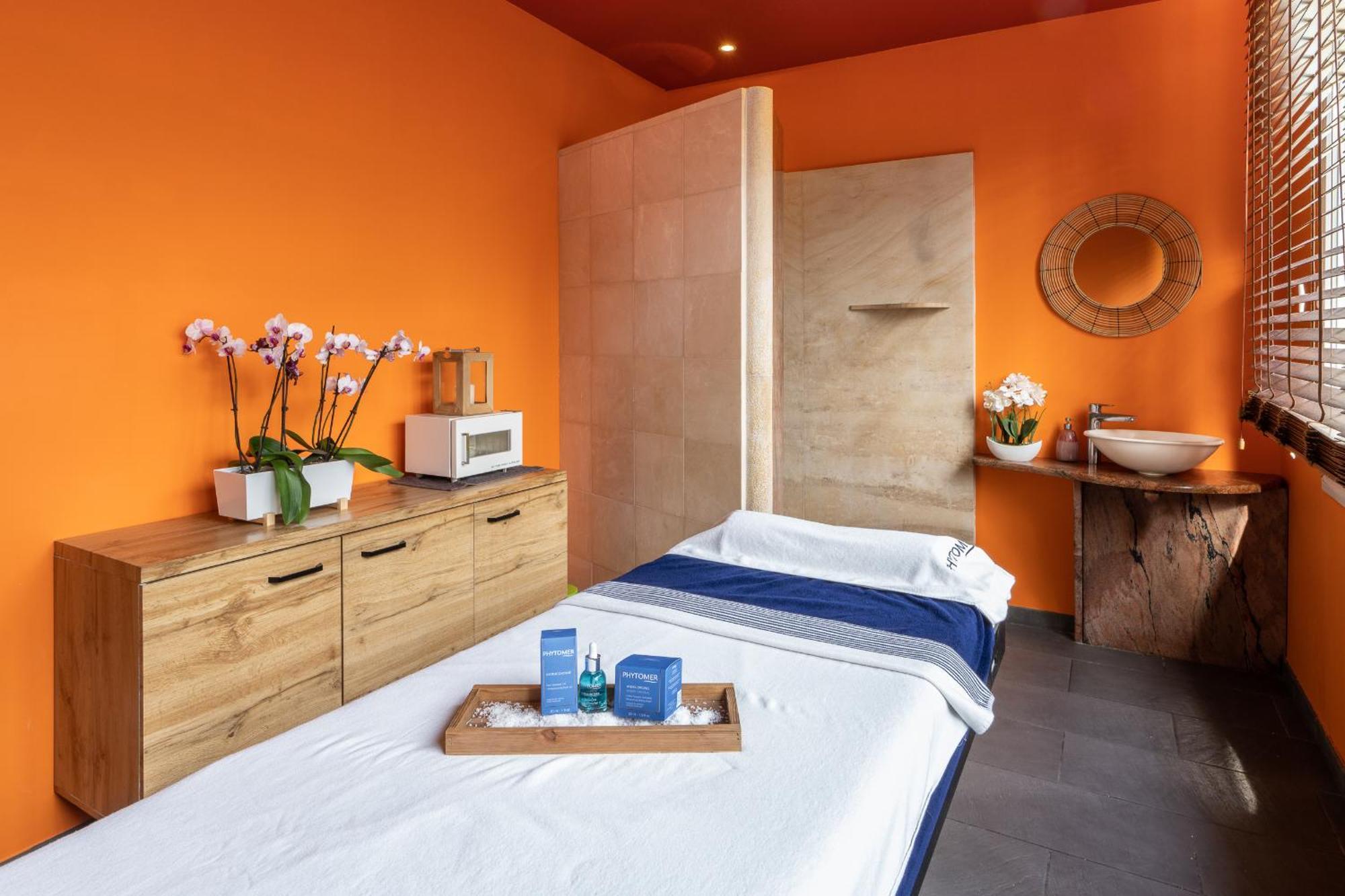 Le Manoir De La Poterie & Spa Cricquebœuf Eksteriør bilde