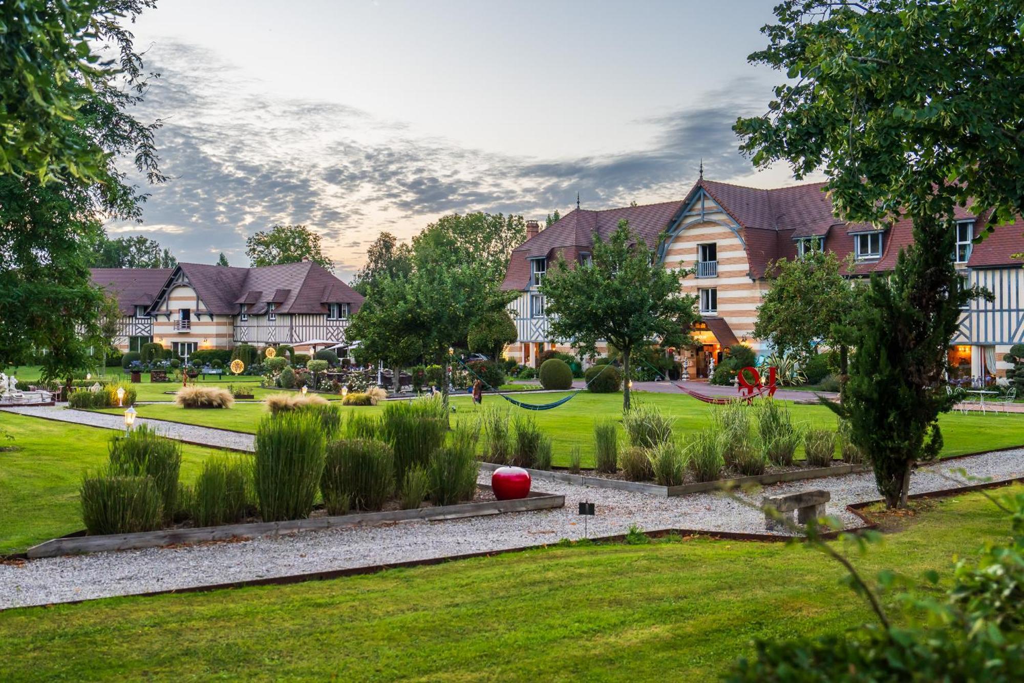 Le Manoir De La Poterie & Spa Hotell Cricquebœuf Eksteriør bilde